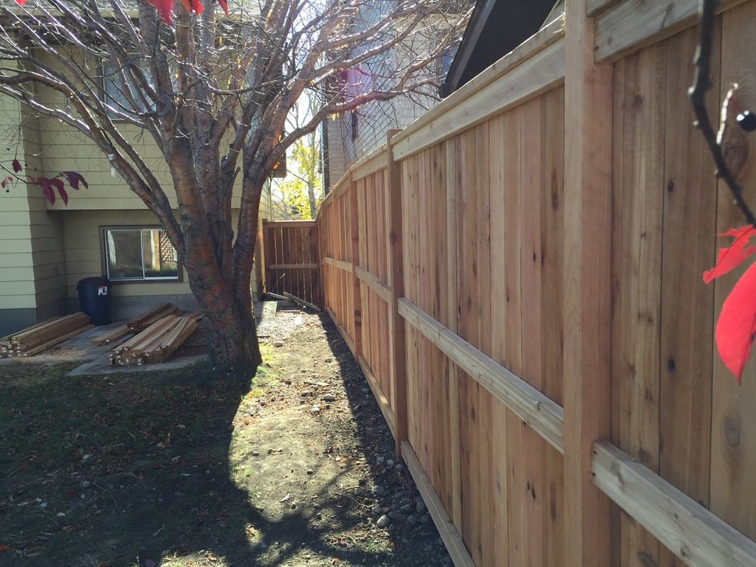 fence picture tile 54